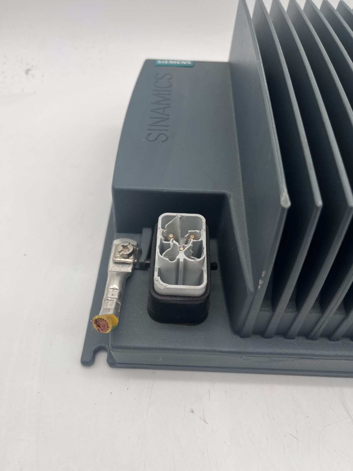 Siemens 6SL3525-0PE21-5AA1 + 6SL3546-0FB21-1FB0 Ver. A05 / V4.6 XAD711-003687, Siemens, Bild 3 von 7