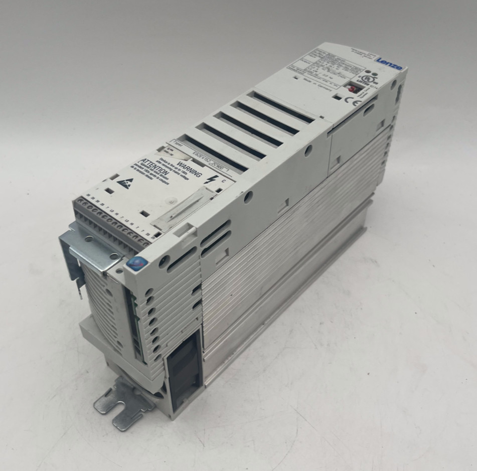 LENZE Vector 8200 E82EV152_2C900 | E82EV152K2C900 | 13187514 | 1,5Kw 3~240V