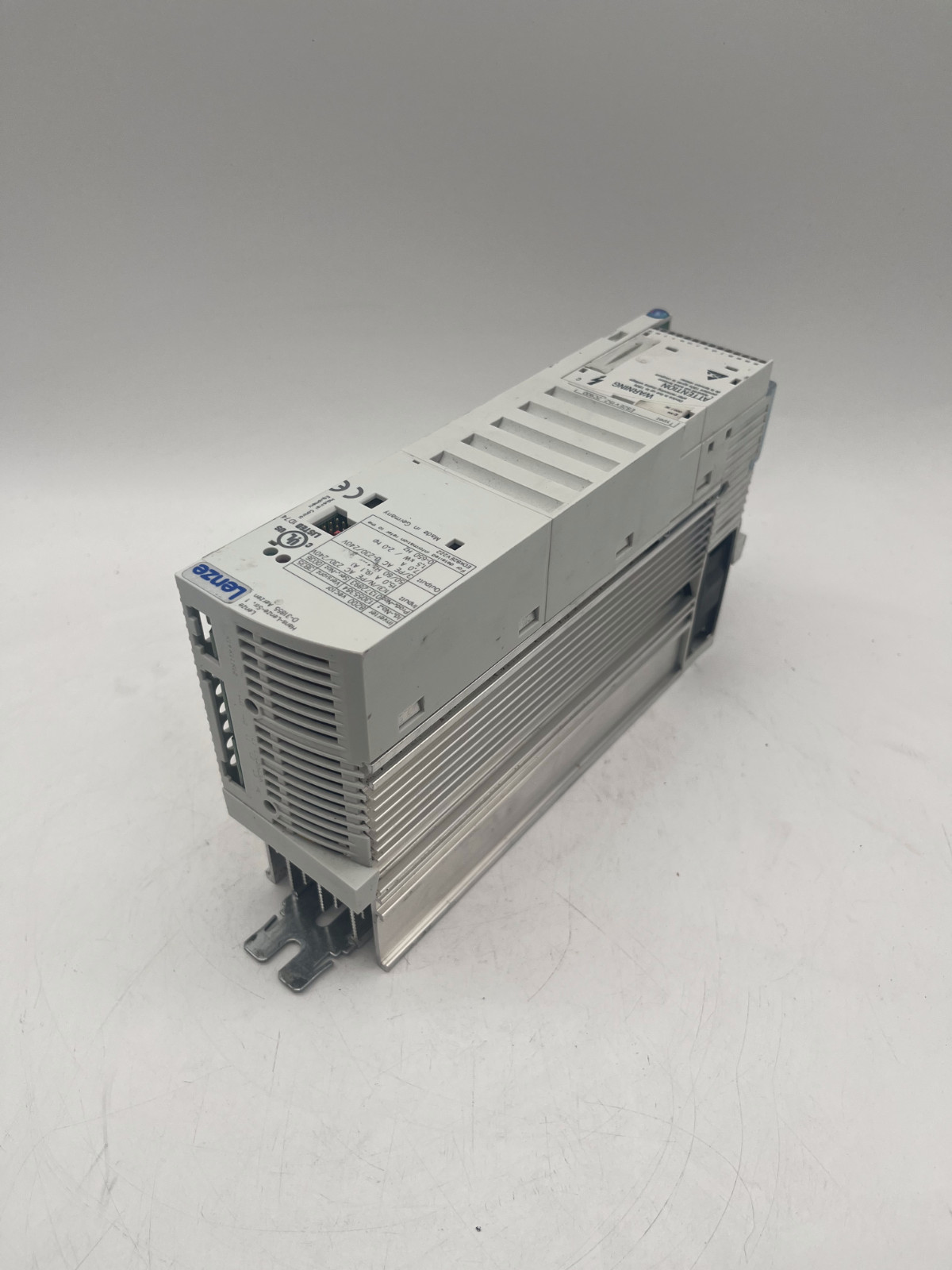 LENZE Vector 8200 E82EV152_2C900 | E82EV152K2C900 | 13187514 | 1,5Kw 3~240V, Lenze, Bild 4 von 7