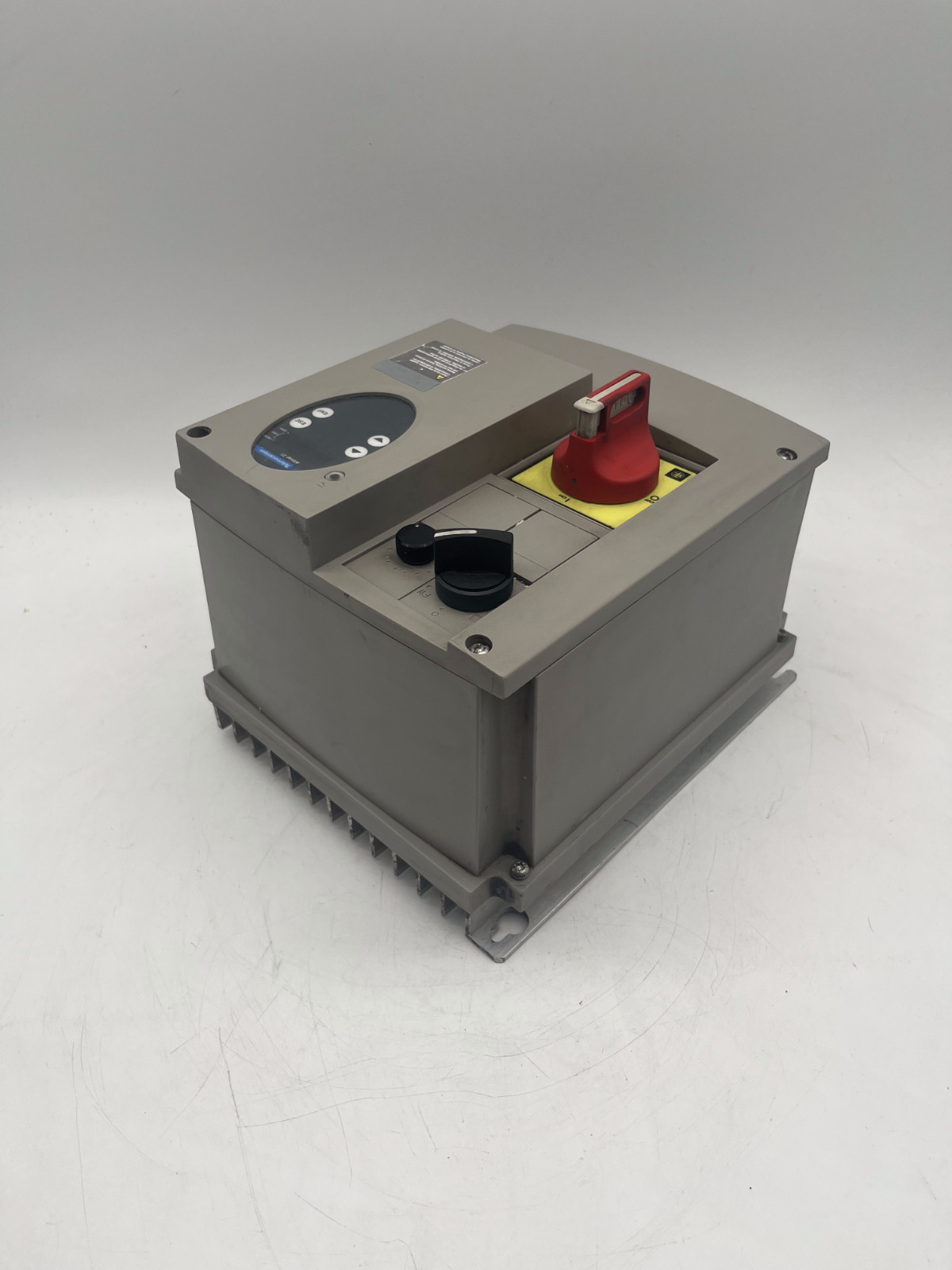 Telemecanique / Schneider ATV31C075M2 Frequenzumrichter 0,75kW 240V Einphasen, Schneider, Bild 5 von 6