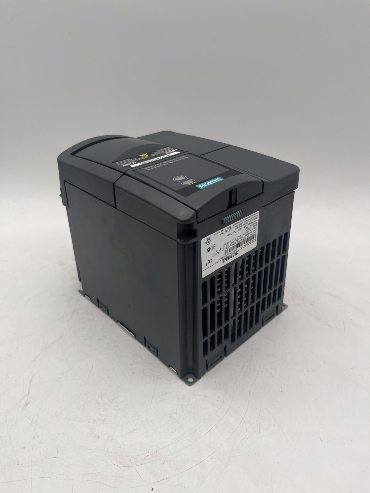 Siemens Micromaster 420 6SE6420-2UD23-0BA1 Ver. G01/1.31 | 6SE6 420-2UD23-0BA1, Siemens, Bild 5 von 8