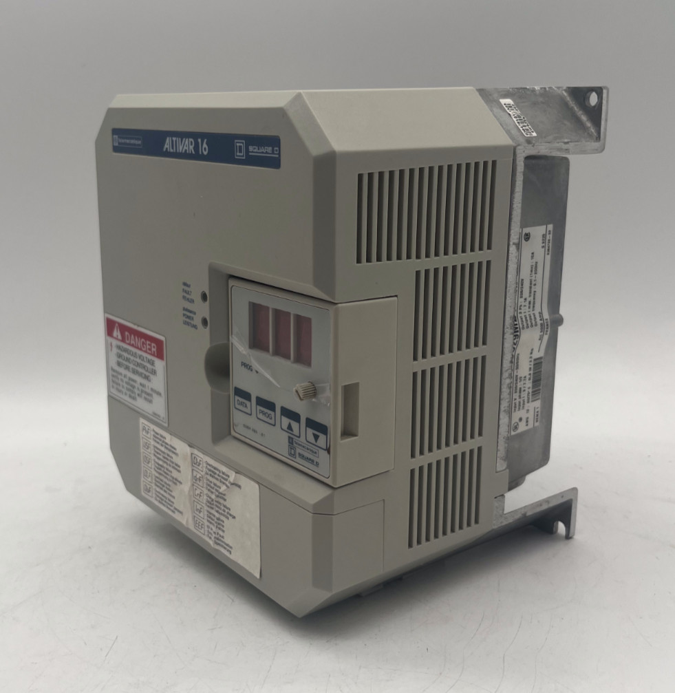 Telemecanique Altivar 16 ATV16U29M2 Frequenzumrichter 7,1A 208/240V 1,5 kW