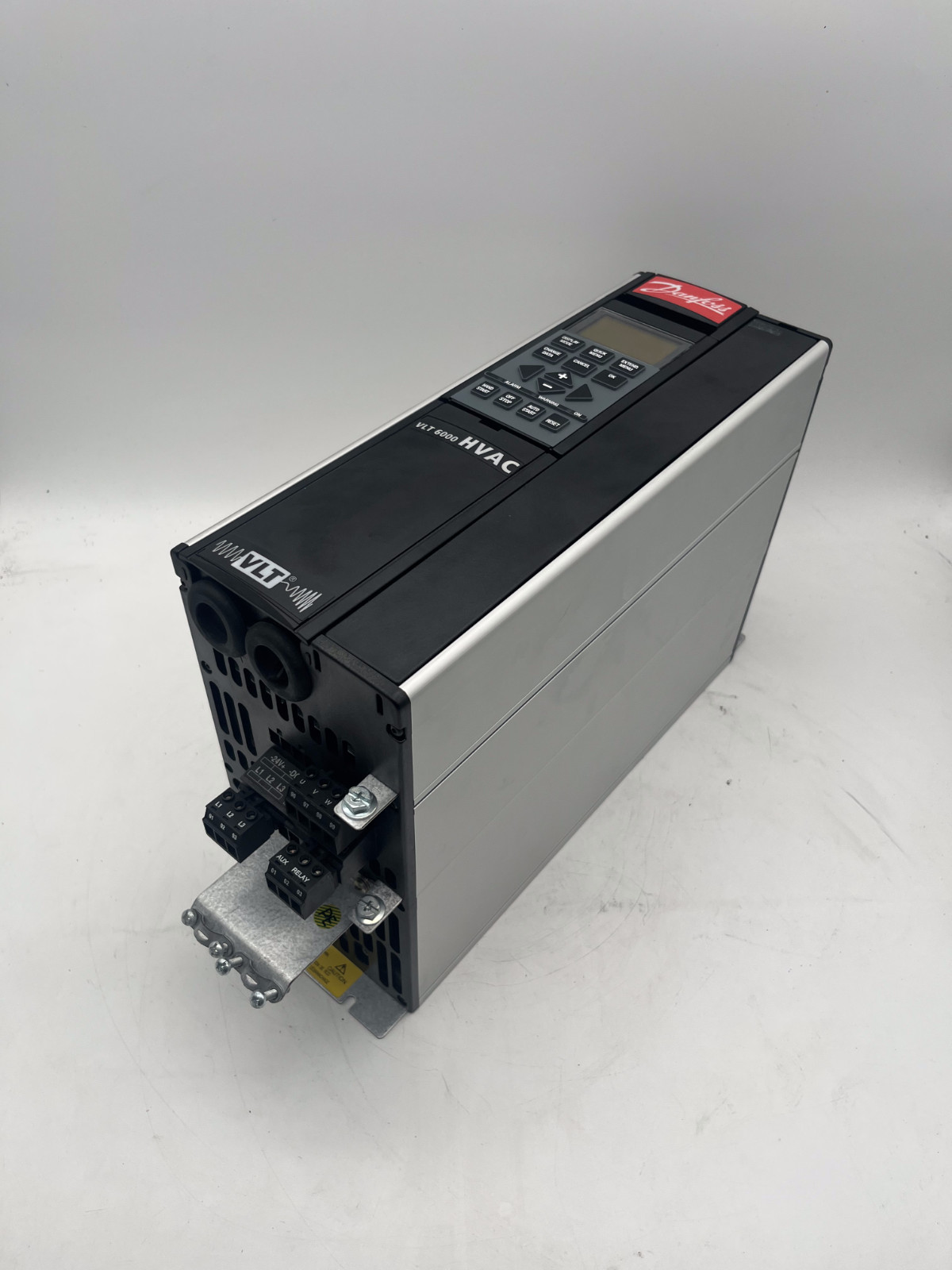 Danfoss VLT 6000 HVAC 7.2kVA Frequenzumrichter VLT6006HT4B20STR3DLF00A00C0, Danfoss, Bild 6 von 7