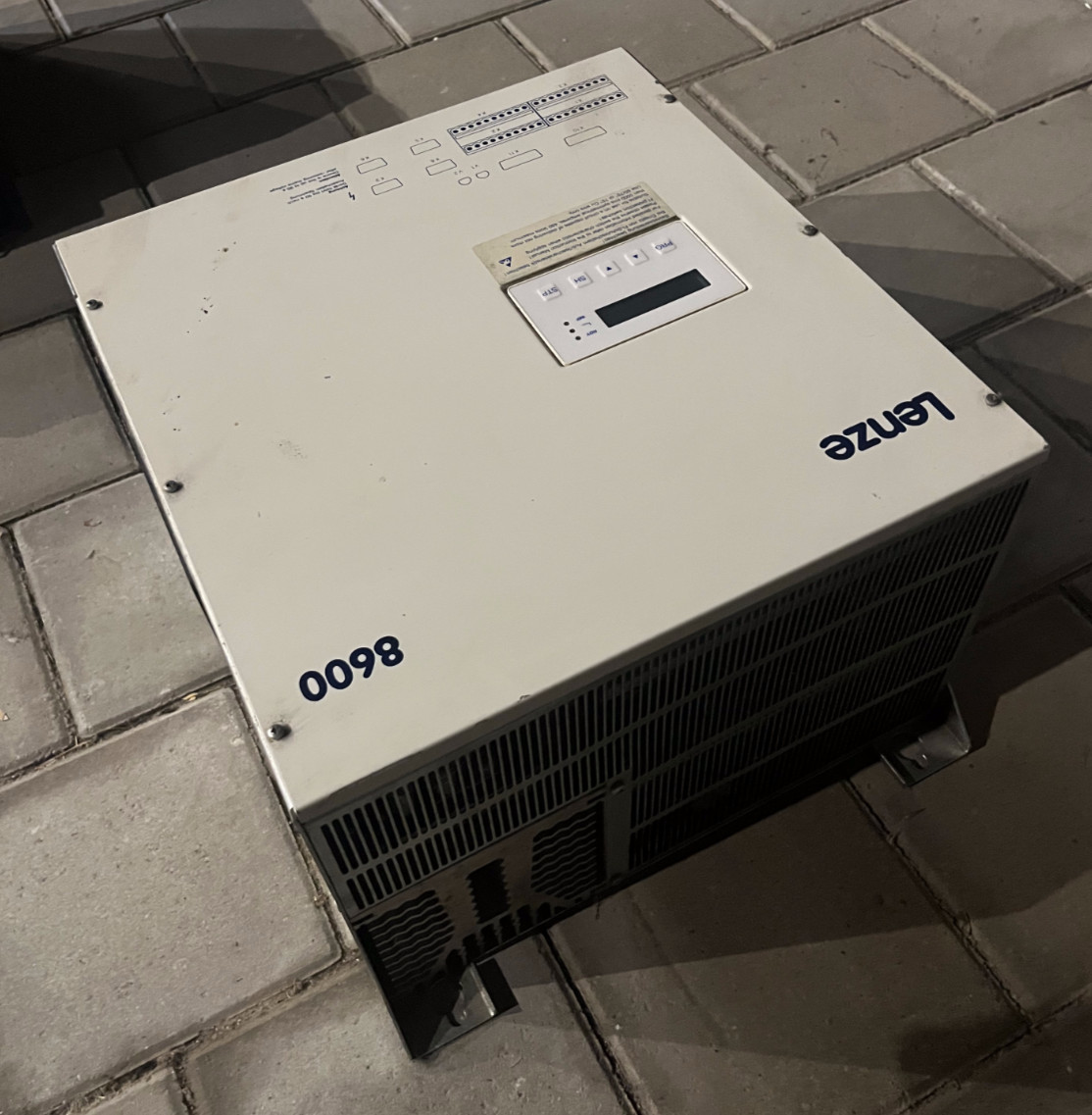 Lenze 8600 Frequenzumrichter EVF8609-E Id.-No. 00390863 | 33.8609 E.6B.64 | 15kW, Lenze, Bild 3 von 8