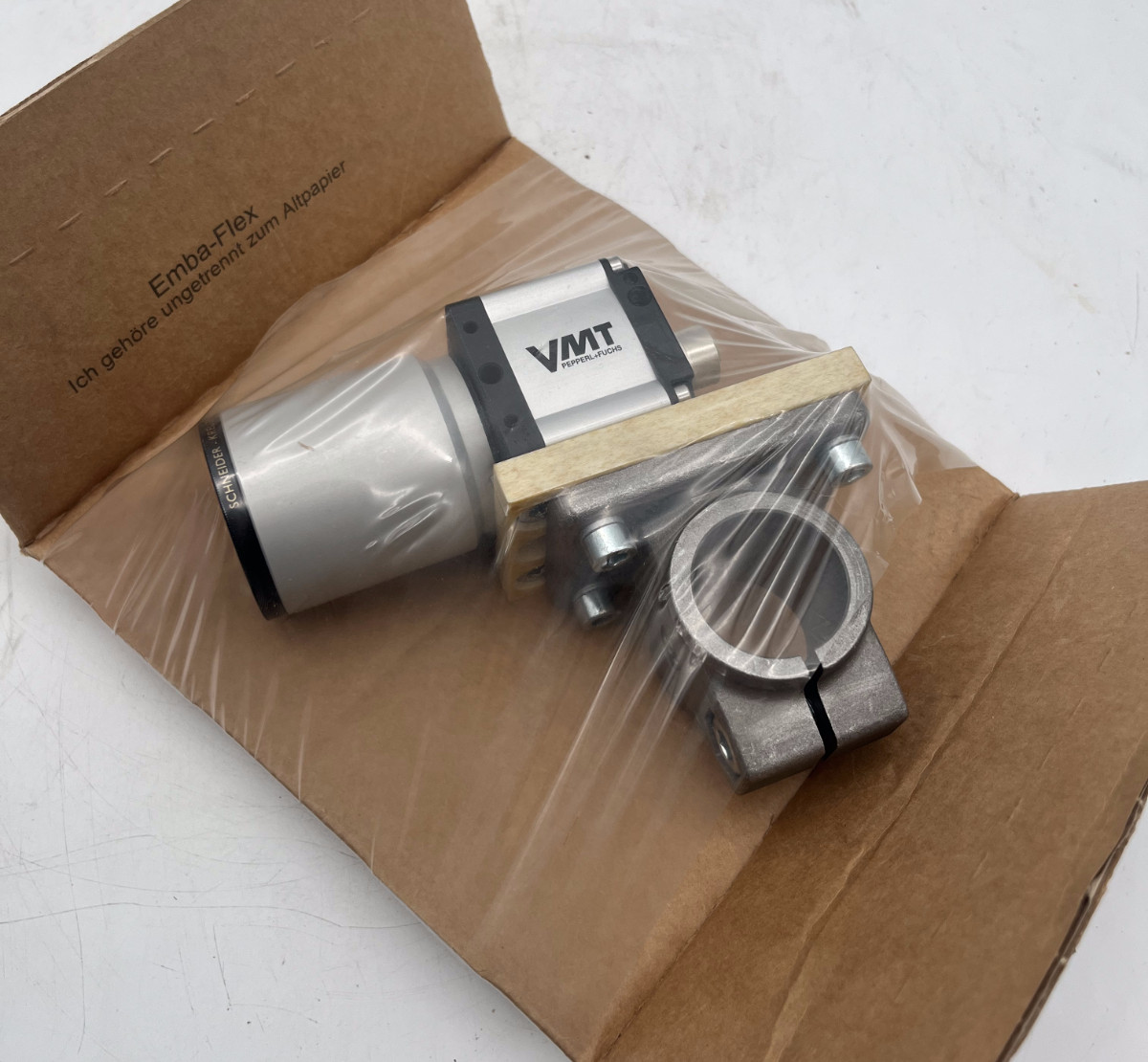 Pepperl + Fuchs 5240RE UI-5240RE-M-GL R2 VMT Industrial Vision Camera + Lens
