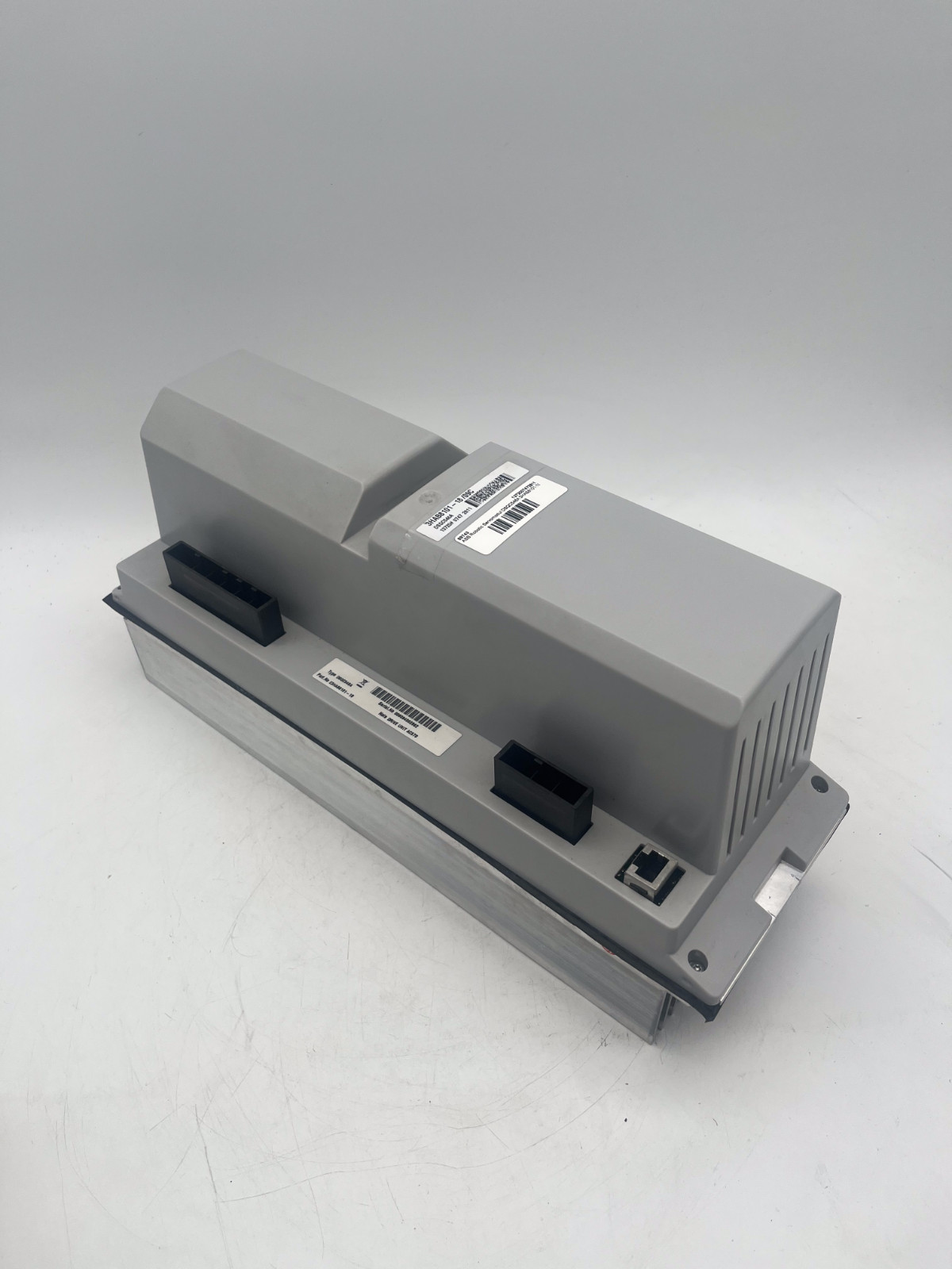 ABB 3HAB8101-18/09C servo drive frequency inverter DSQC546A Servo Drive, ABB, photo 4 of 9